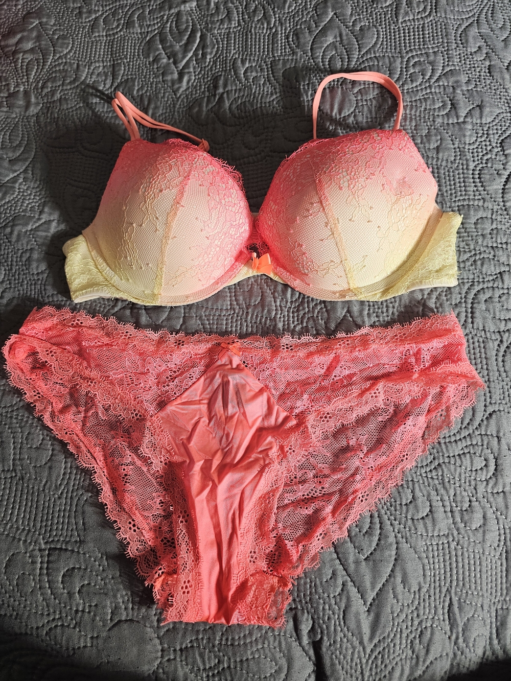 Victoria's Secret Coral to Yellow Ombre Lace Bra & Lace Panty Set